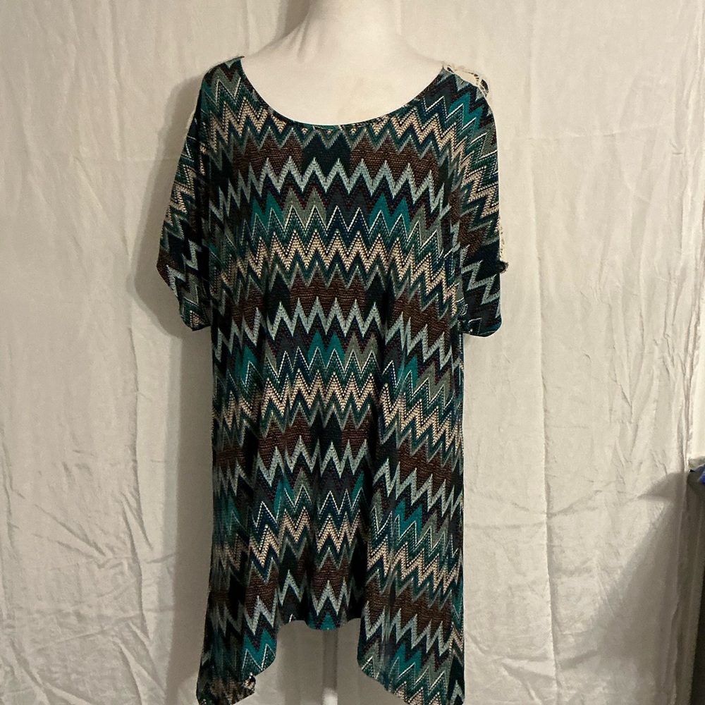 Cato Vibrant Zigzag Short Sleeve Tee